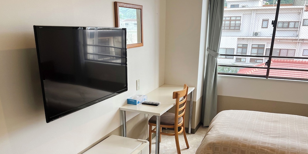 [禁煙] ツインルーム (ユニットバス付) 客室1 | ホテル山田荘