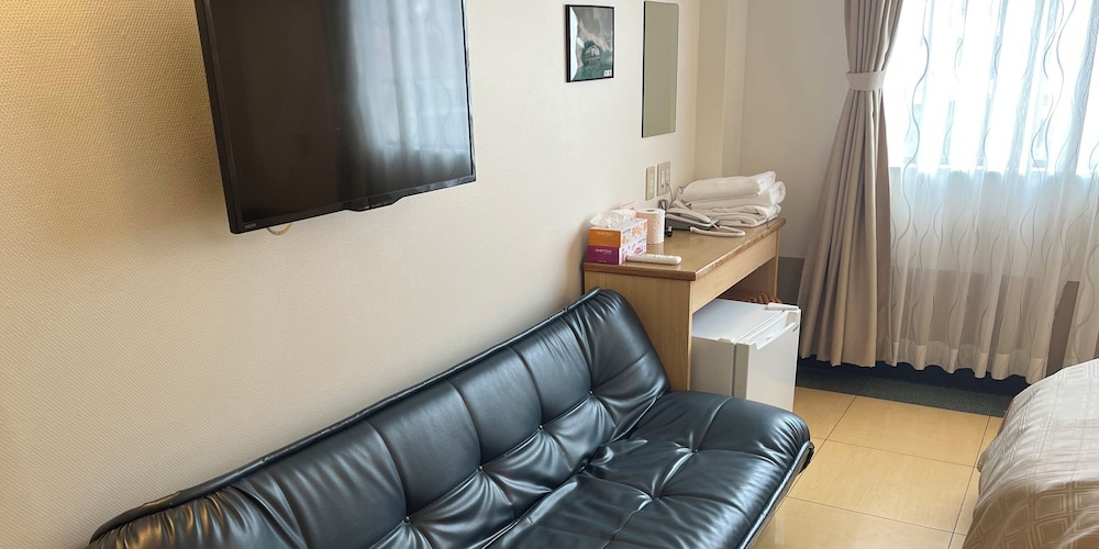 [喫煙可] 3名様まで可 ファミリー向けゆったりツイン 客室1 | ホテル山田荘