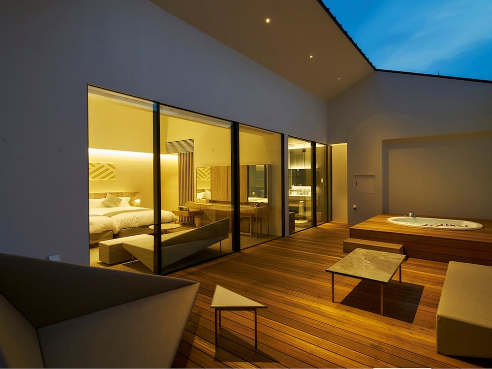 デラックス ツインルーム ジェットバス テラス / パティオ2 | ガーデンテラス佐賀ホテル＆リゾート