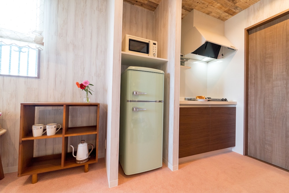 コンセプトルーム【トロピカル】 専用簡易キッチン1 | パームスプリングス 宮古島 リゾート