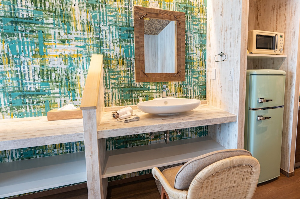 コンセプトルーム【ボヘミアン】 客室3 | パームスプリングス 宮古島 リゾート