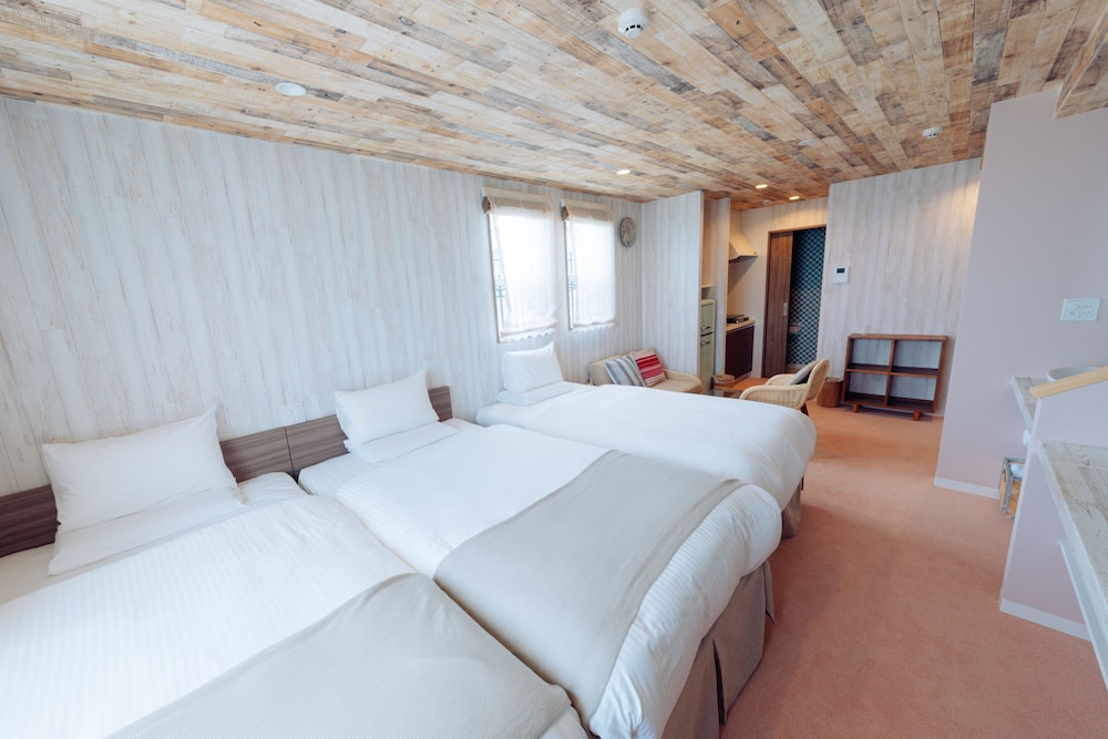 コンセプトルーム【トロピカル】 客室2 | パームスプリングス 宮古島 リゾート