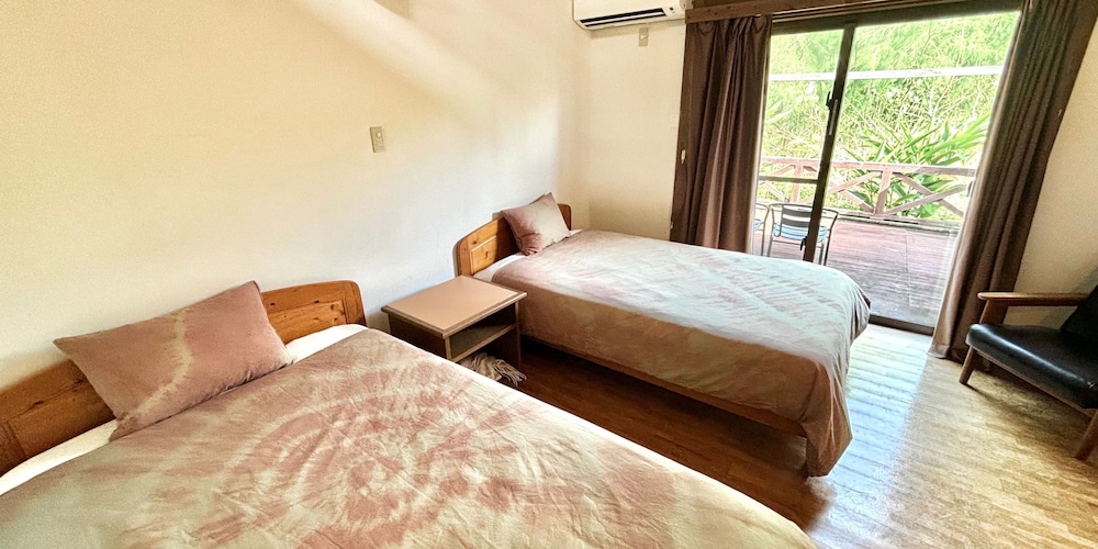 アートエコルーム（ツイン）禁煙 | めちぐすいの宿 Coco