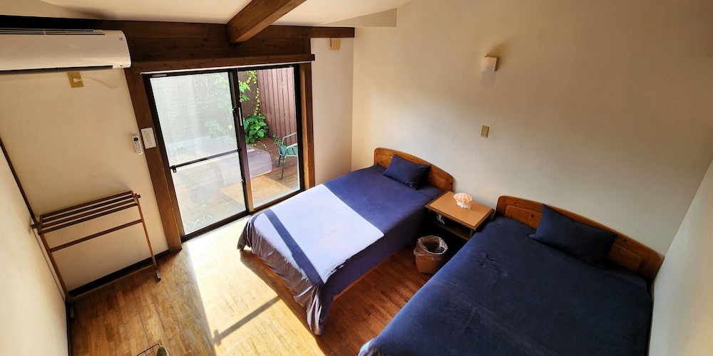 客室1 | めちぐすいの宿 Coco