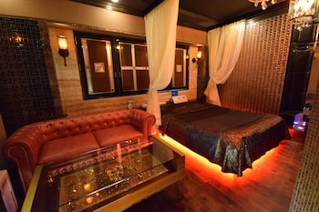 Hotel X - 大人限定