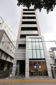 ホテル豚舞