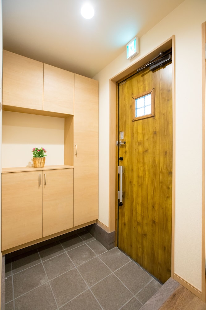 内部エントランス1 | Tsuru House 内部エントランス1 | Tsuru House