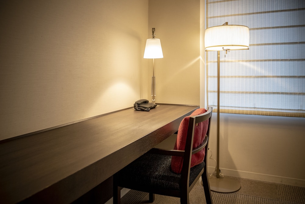 セミダブルルーム 禁煙 | ホテル京阪 東京四谷