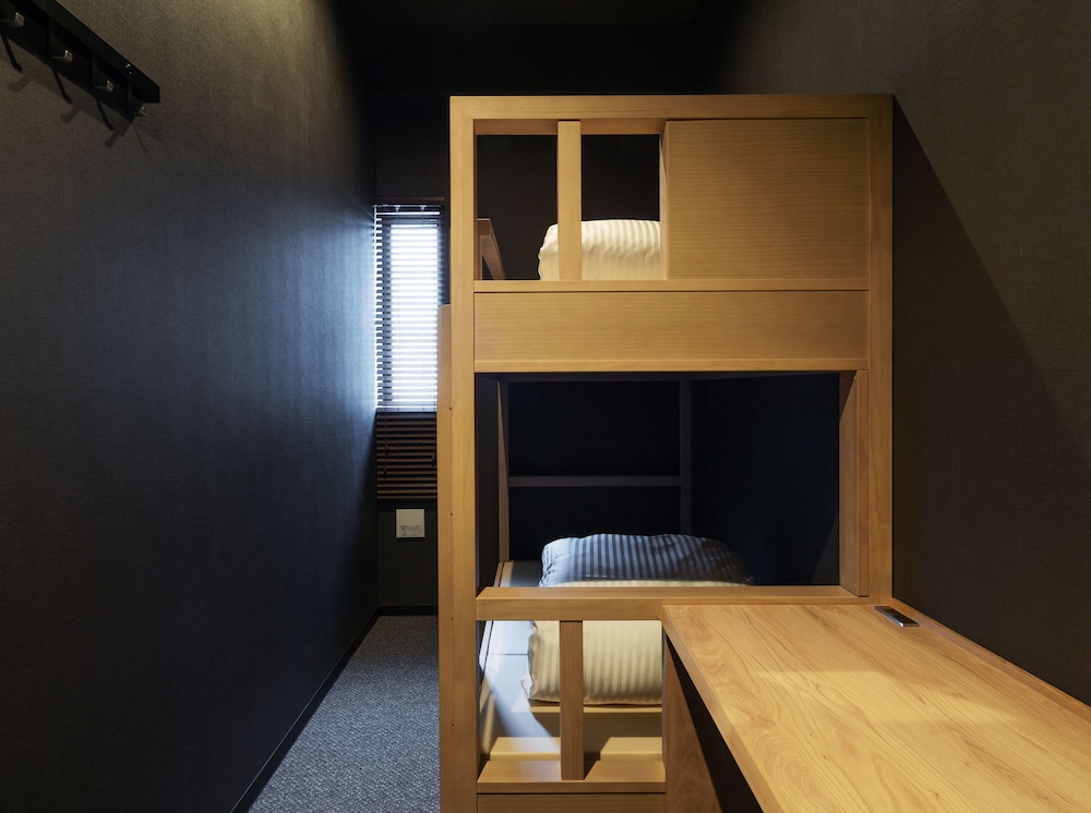 Bunk Bed ルーム 禁煙 バス・トイレ共用 | ９C ホテル 旭川