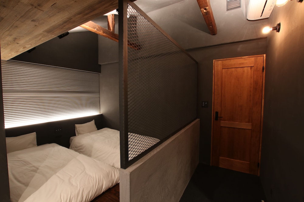 客室1 | SEKAI HOTEL Deep Osaka Experience - ホステル 客室1 | SEKAI HOTEL Deep Osaka Experience - ホステル