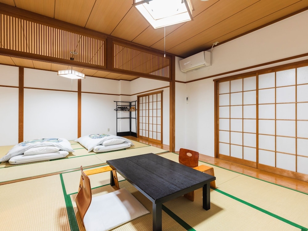 ファミリー ルーム 客室1 | ホテル城ヶ倉