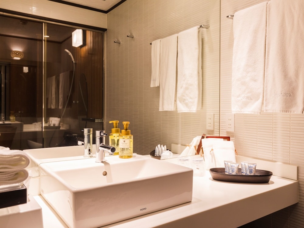 ジュニア ツインルーム バスルーム0 | ホテル城ヶ倉