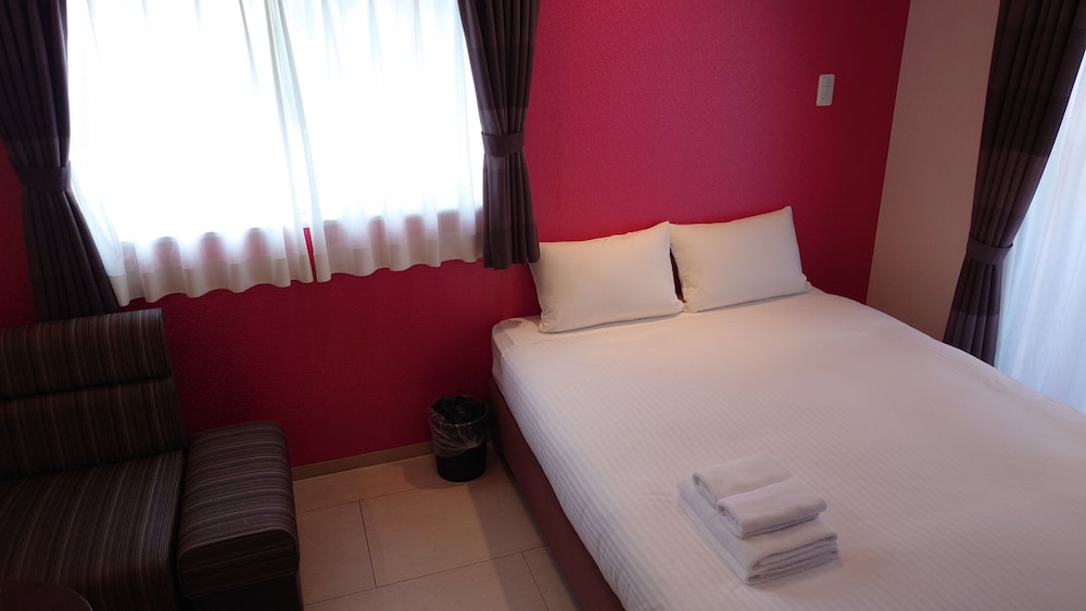 スタンダード ダブルルーム 客室1 | BiBi Hotel FUTENMA