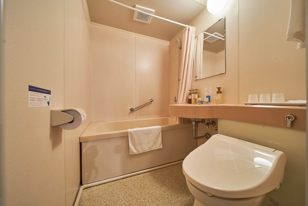 スタンダード ツインルーム 禁煙 バスルーム0 | ホテルファーストステイ尼崎