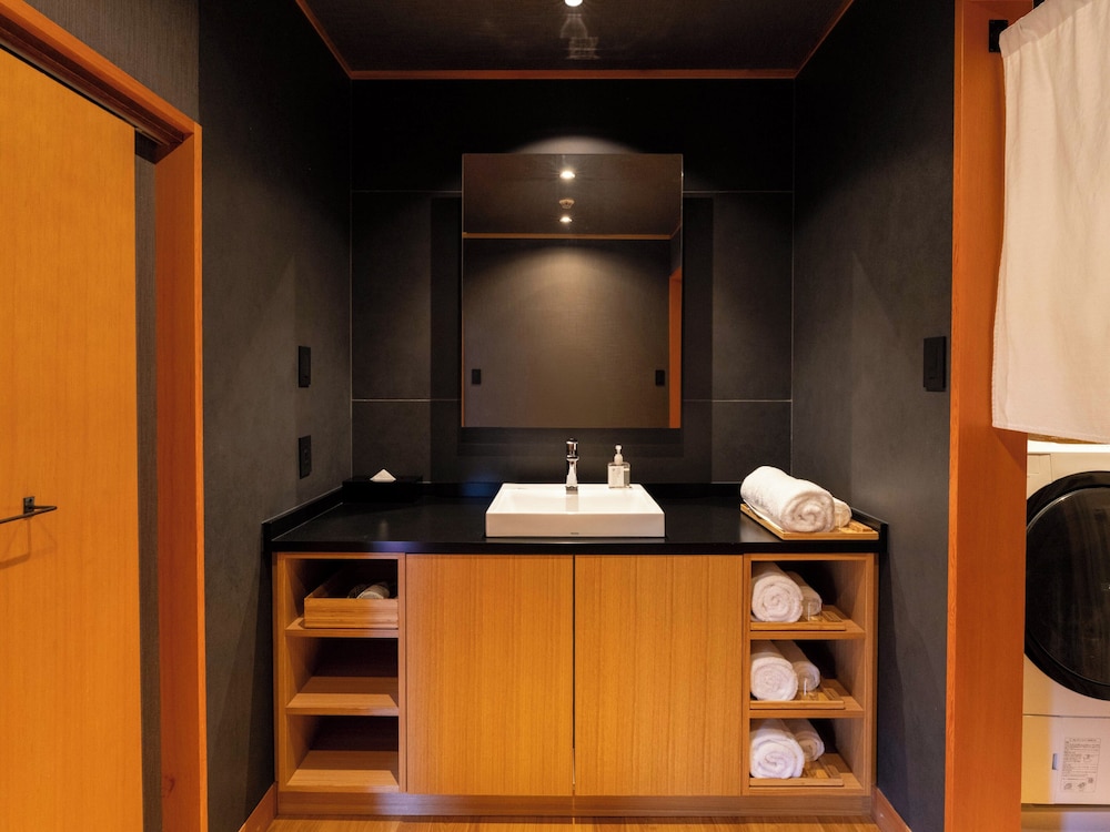 風見の間 専用トイレ/シャワー付 客室14 | 宿坊 善光寺