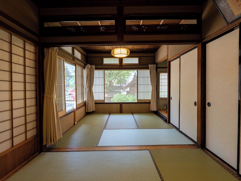 月見の間 客室10 | 宿坊 善光寺