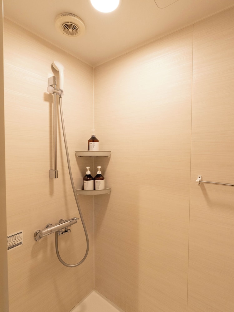 風見の間 専用トイレ/シャワー付 バスルーム0 | 宿坊 善光寺