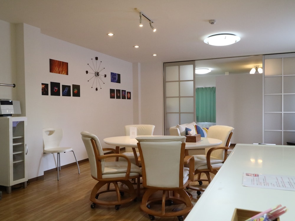 客室1 | ベース大阪