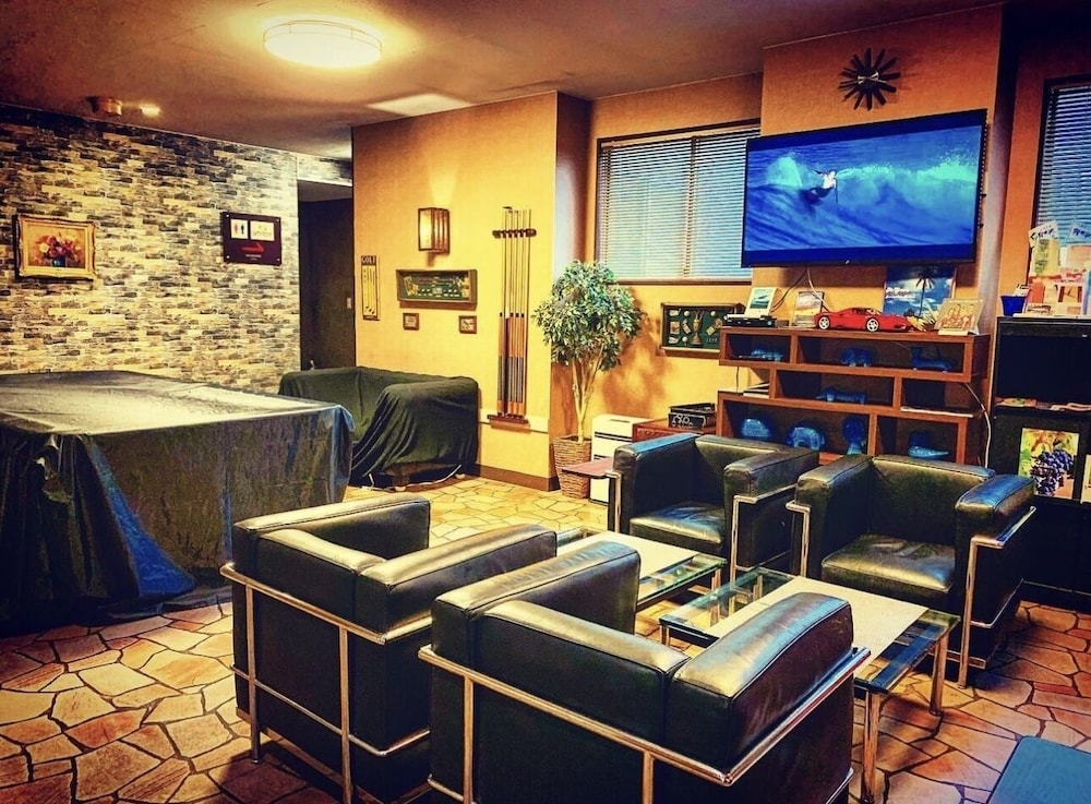 三段ベッド付 共用バスルーム 禁煙 リビング エリア1 | Resort Villa SHIOZAWASANSO