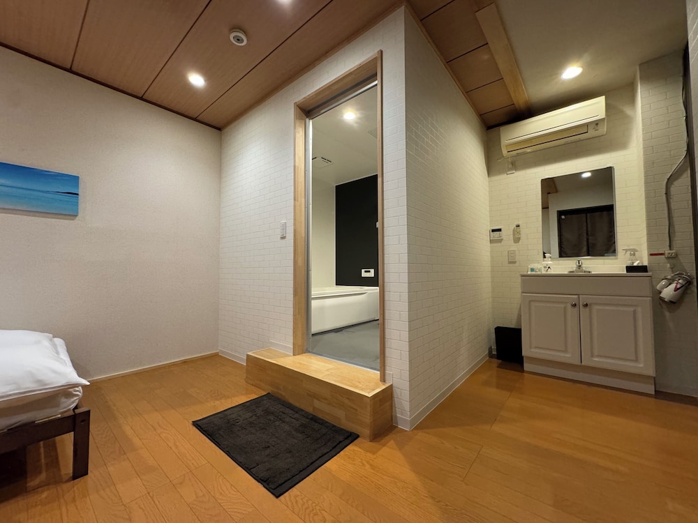 ベーシック ダブルルーム バス付き 禁煙 客室5 | Resort Villa SHIOZAWASANSO