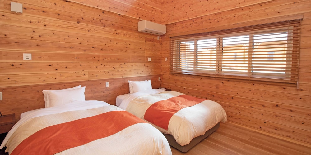 デラックス コテージ 1 ベッドルーム 客室1 | 富士山リゾートログハウス ふようの宿