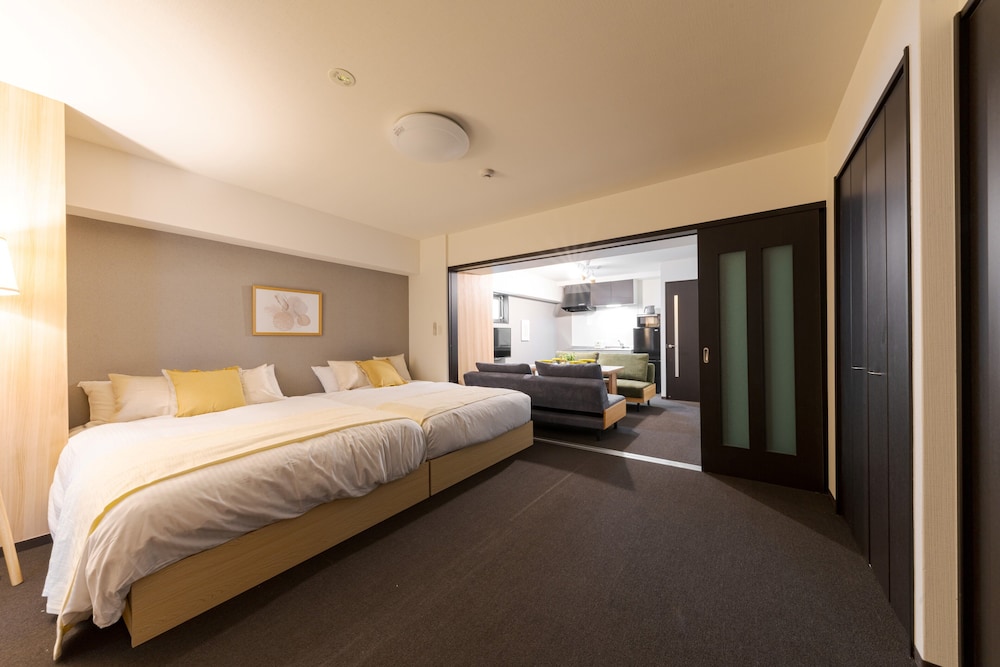 デラックスツインルーム 客室7 | TAKUTO STAY Sakaisuji Honmachi