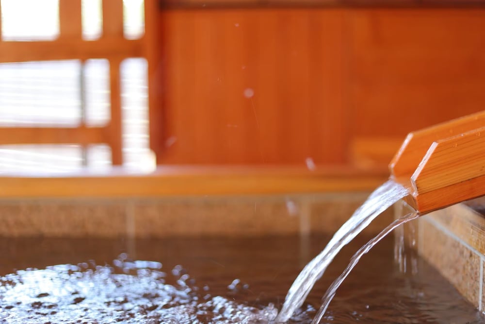 露天風呂付和モダンツインルーム 禁煙 客室1 | 満天ノ 辻のや