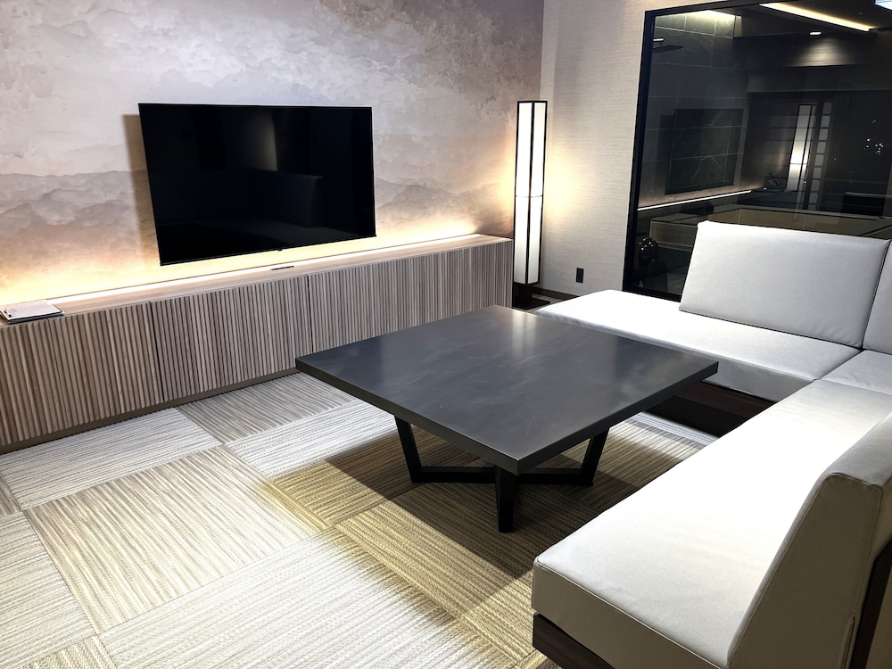 ロイヤルスイートルーム 禁煙 客室2 | 満天ノ 辻のや