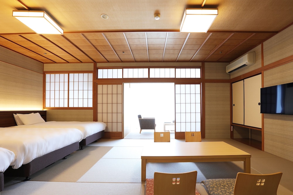 露天風呂付和モダントリプルルーム 禁煙 | 満天ノ 辻のや