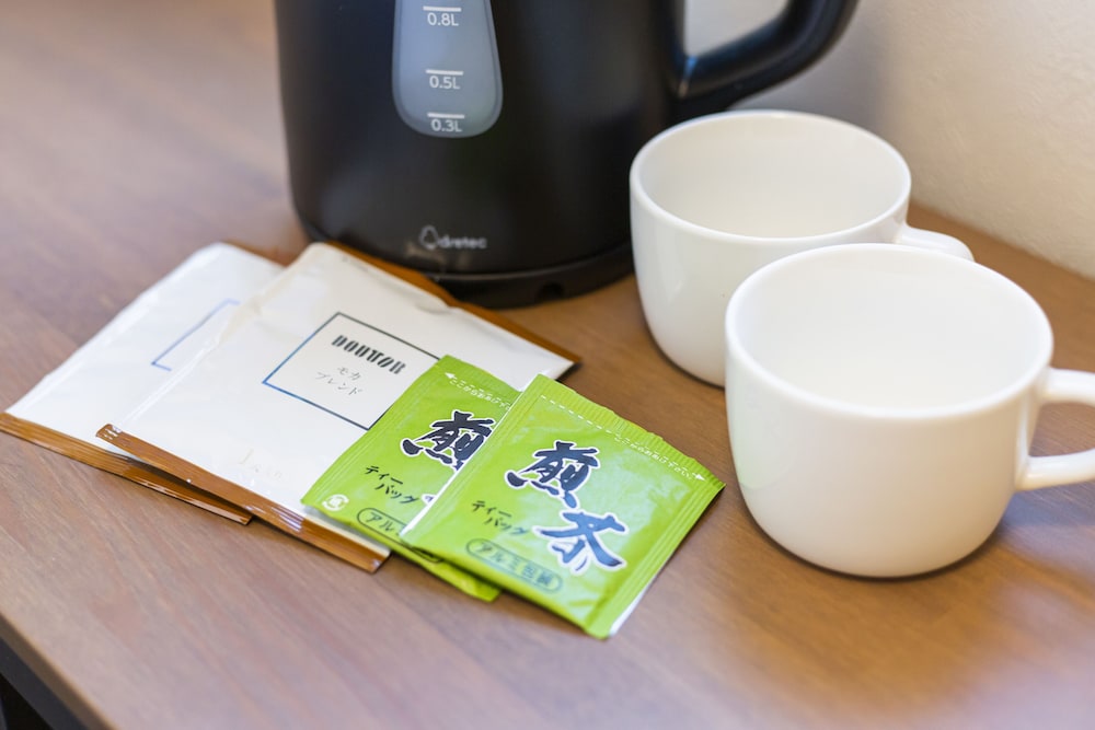 ダブルルーム ダブルベッド 1 台 (Loft) 客室13 | GLOU 東新宿