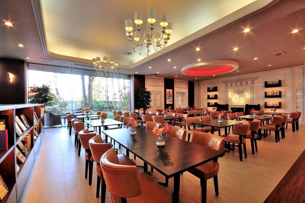 レストラン1 | ガーデンホテル紫雲閣 東松山 レストラン1 | ガーデンホテル紫雲閣 東松山