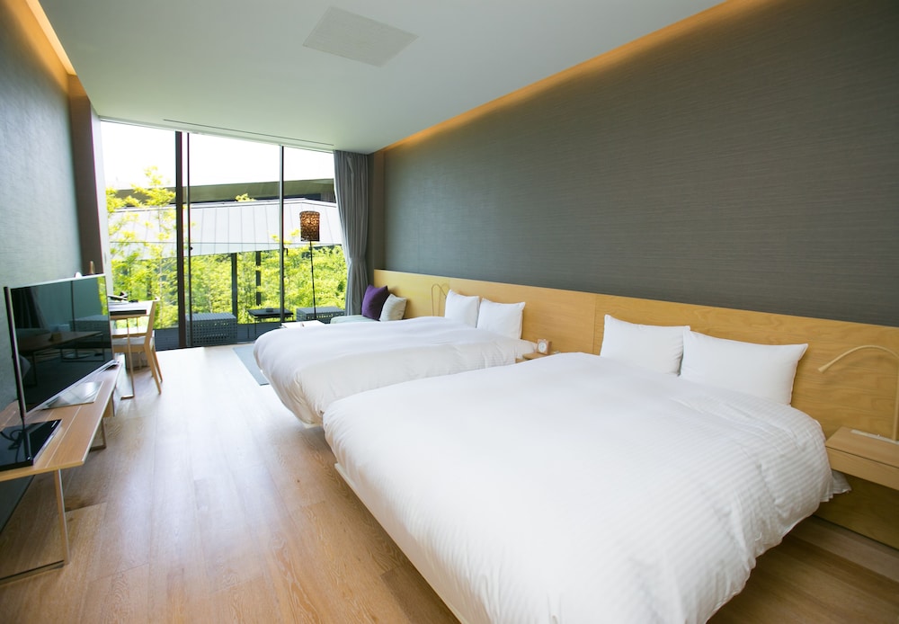 客室1 | ザ・メイビア宮崎