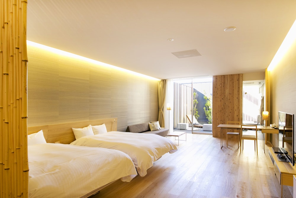 デラックス ツインルーム 客室1 | ザ・メイビア宮崎