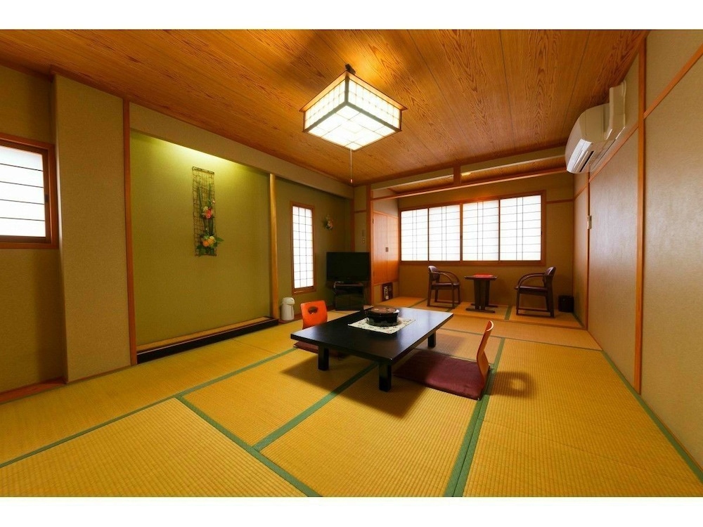 お部屋タイプおまかせ 全館和室 バストイレ付き 客室2 | 悠然の宿 東海