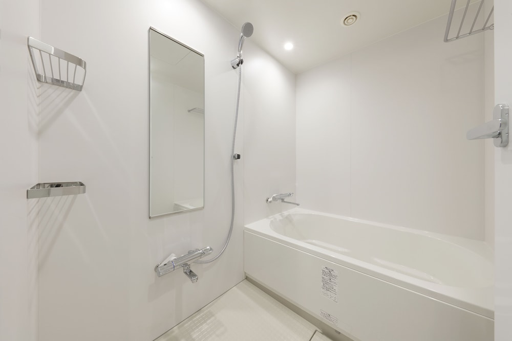 スーペリア ツインルーム バスルーム0 | hotel it. osaka shinmachi