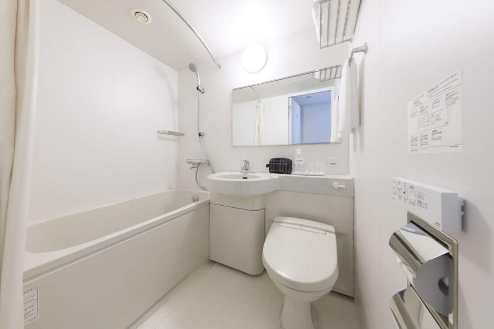 スーペリア ダブルルーム バスルーム0 | hotel it. osaka shinmachi