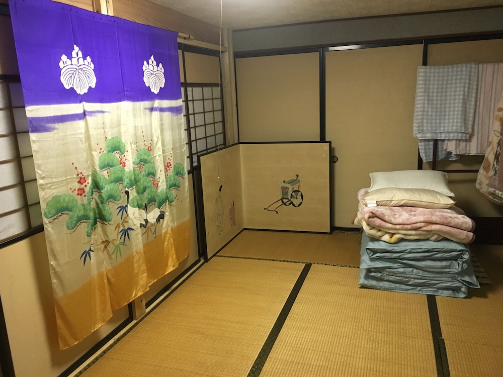 客室1 | 古民家ゲストハウス すどまりとなみ 客室1 | 古民家ゲストハウス すどまりとなみ