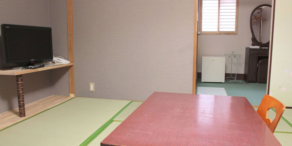 和室8畳 専用バスルーム 客室8 | 今里旅館