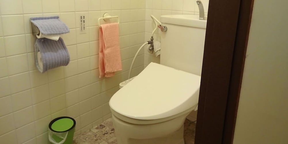 和室8畳 専用バスルーム バスルーム8 | 今里旅館