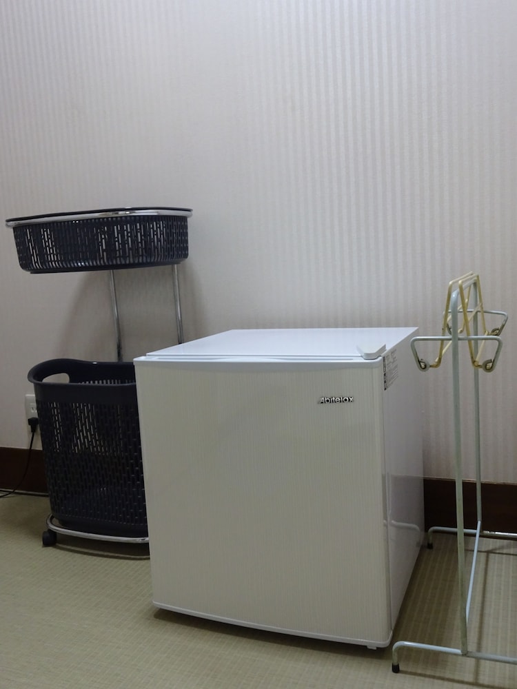 和室8畳 専用バスルーム 小型冷蔵庫0 | 今里旅館