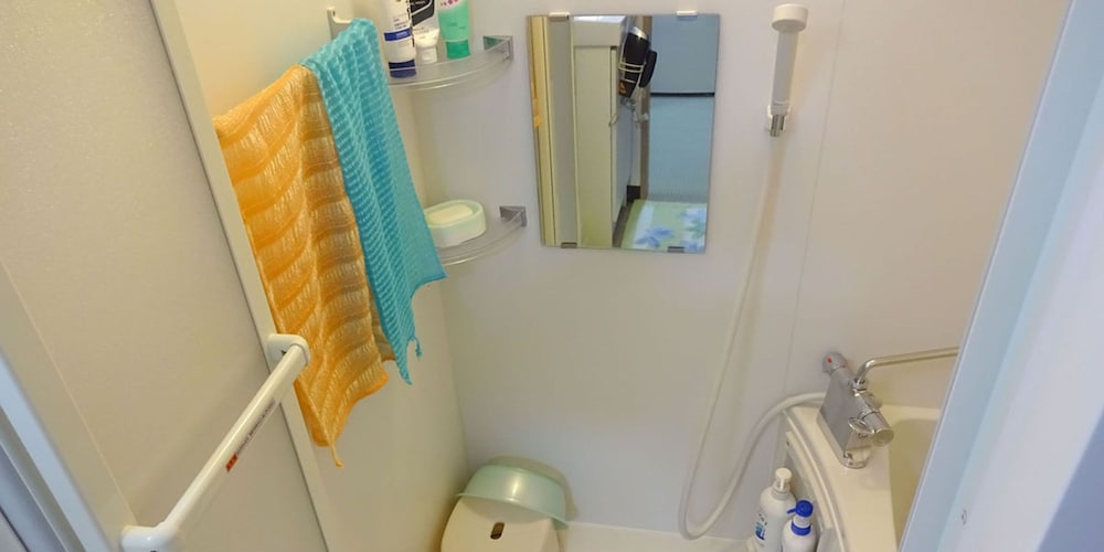 和室8畳 専用バスルーム バスルーム5 | 今里旅館