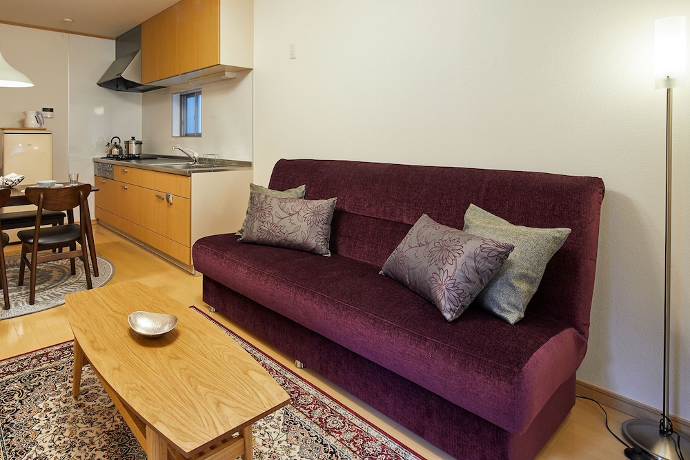 一棟貸し リビング エリア2 | 京都駅 五右衛門 別荘