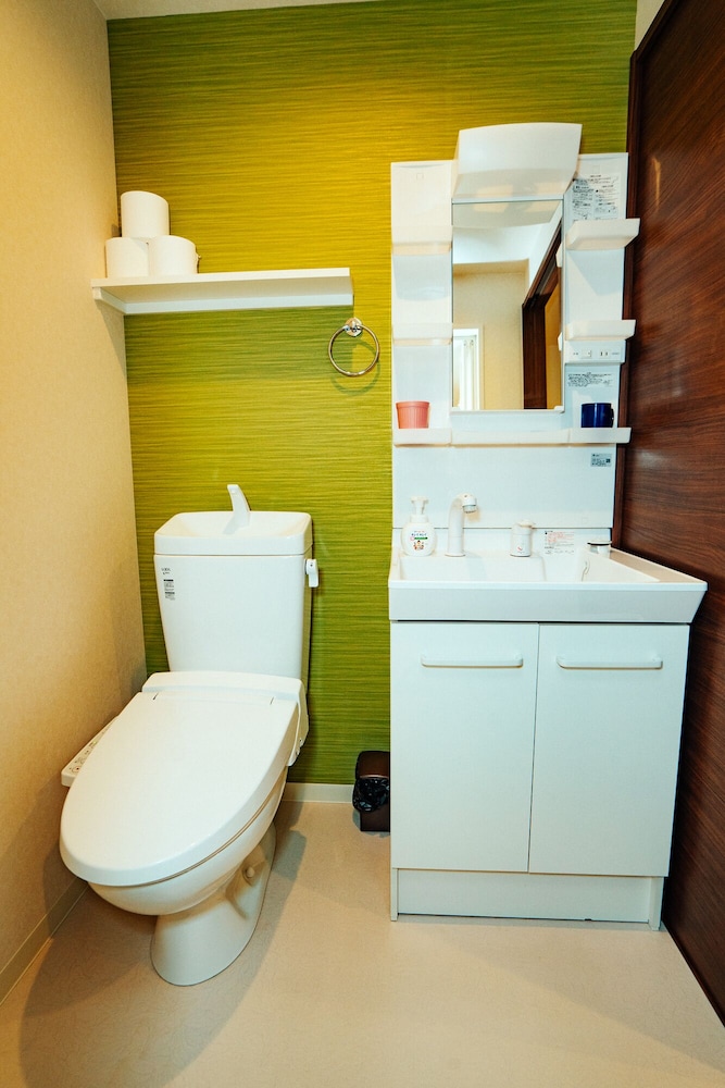 エコノミー 4 人部屋 ベッド (複数台) 禁煙 キッチン バスルーム0 | ベンズ ゲストハウス京都