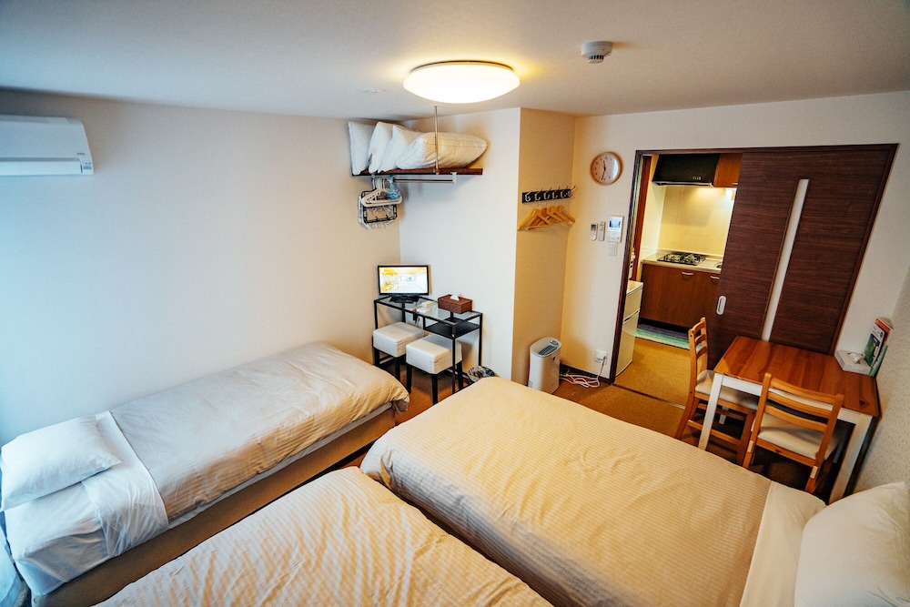 エコノミー 4 人部屋 ベッド (複数台) 禁煙 キッチン | ベンズ ゲストハウス京都