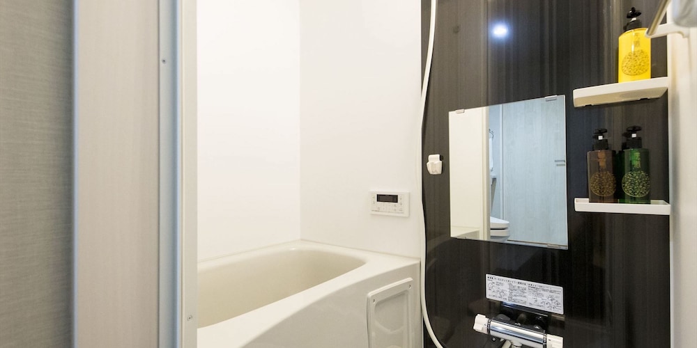 スタンダード ルーム バスルーム1 | トリップポッドCHIYO A