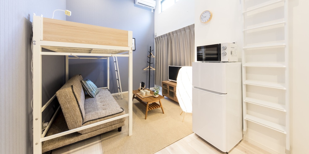 スタンダード スタジオ ベッド (複数台) 客室5 | トリップポッド住吉 B