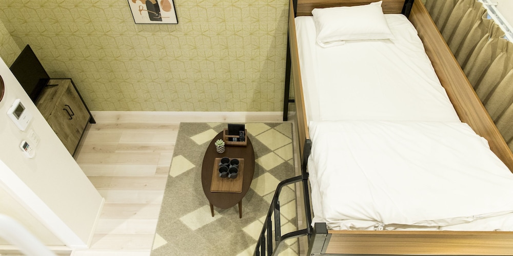 スタンダード スタジオ ベッド (複数台) 客室23 | トリップポッド住吉 B