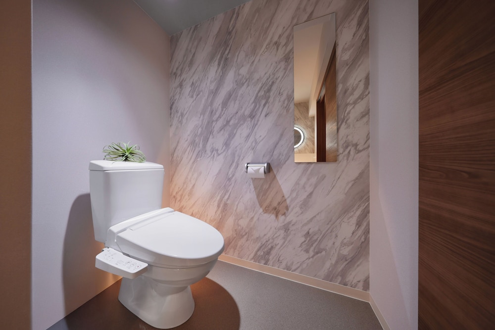 スタンダード ツインルーム 禁煙 バスルーム1 | 道頓堀クリスタルホテル