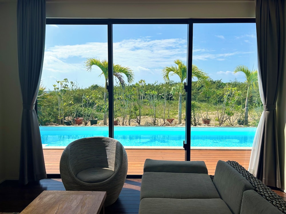 side.B niwa プライベートプール付きルーム 禁煙 部屋からの景観0 | ソラニワホテルアンドカフェ