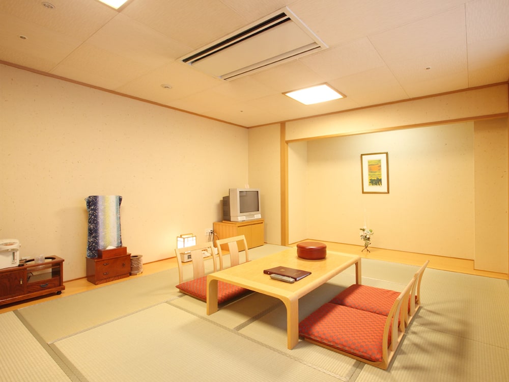 和室 禁煙 客室2 | ニュー サンピア 敦賀